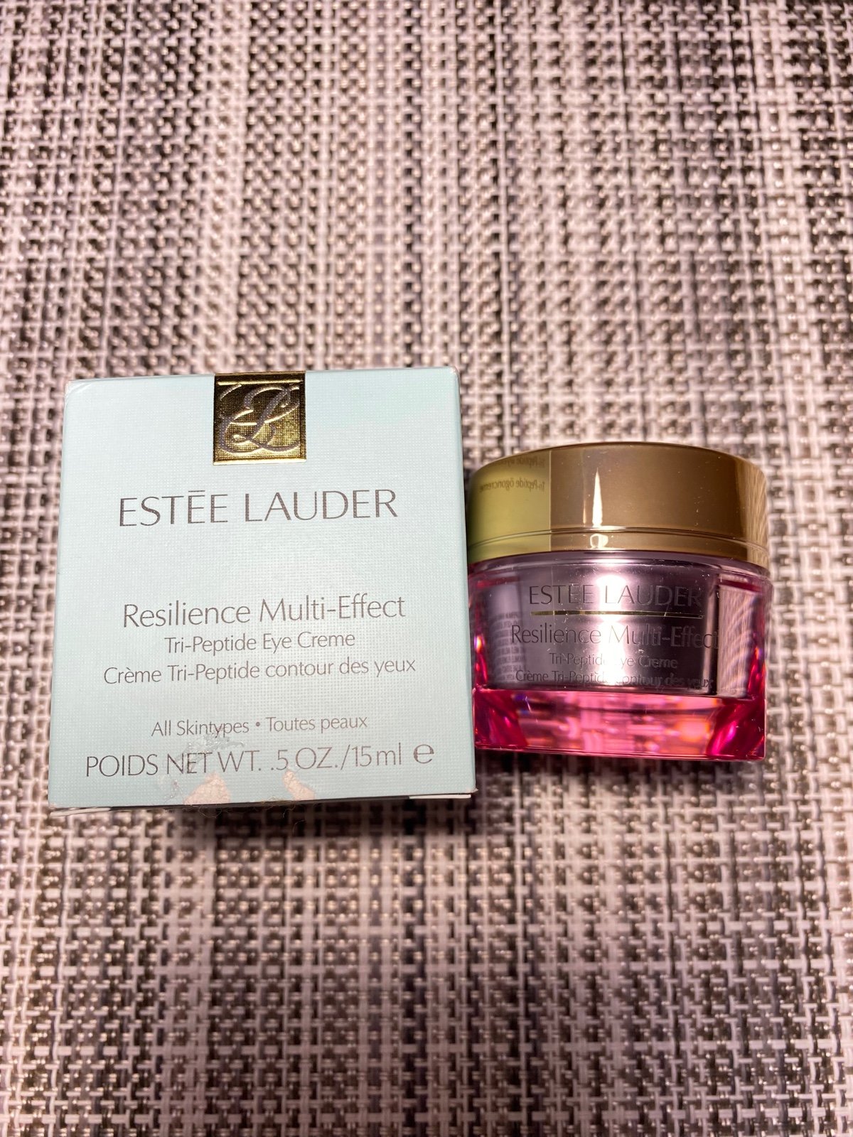 BRAND NEW- ESTEE LAUDER Resilience Multi-Effect Tri-Peptide Eye Creme ❤️❤️❤️