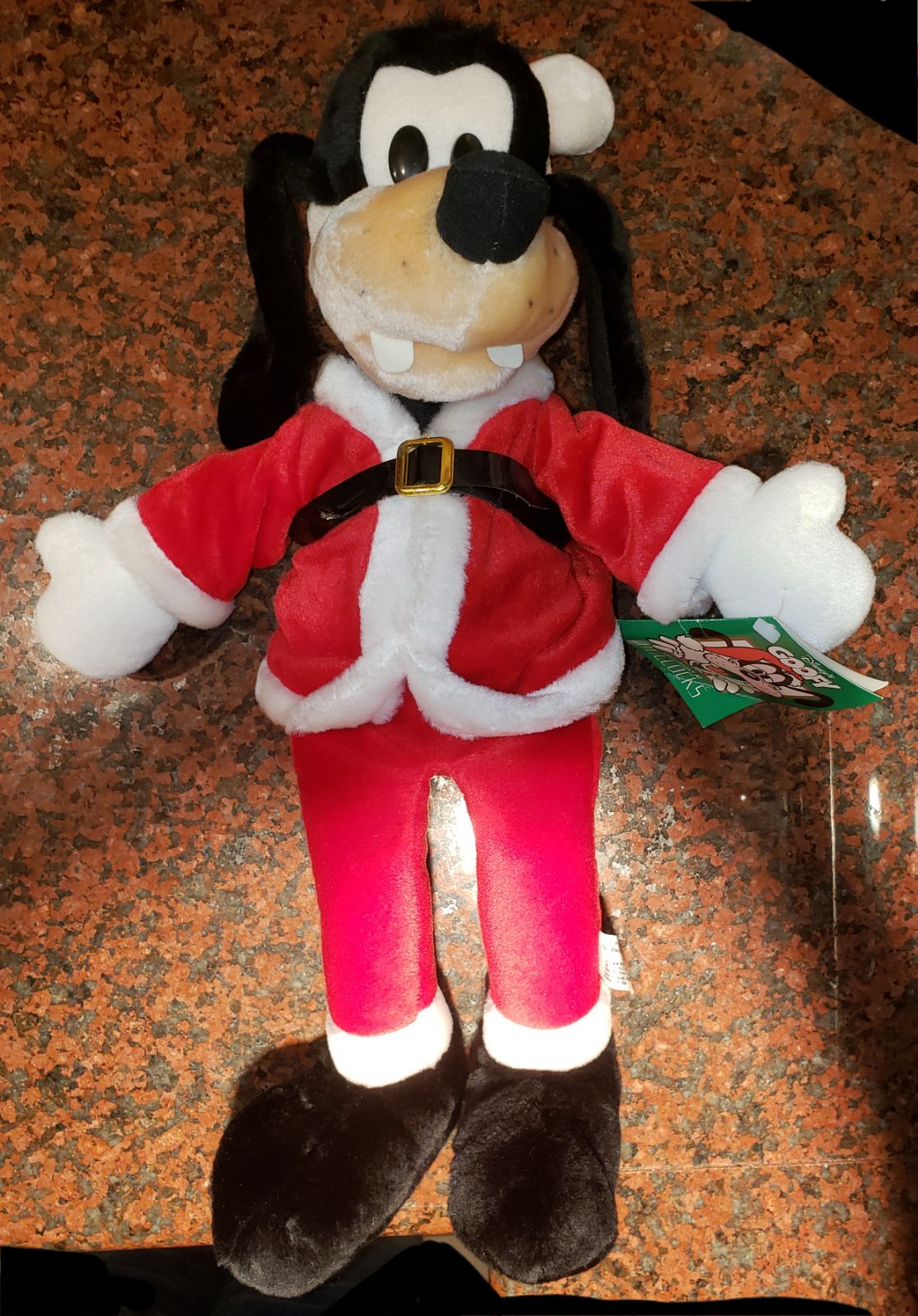 Santa Goofy Walt Disney Company Plush Stuffed Toy NWT Vintage Limited Edition