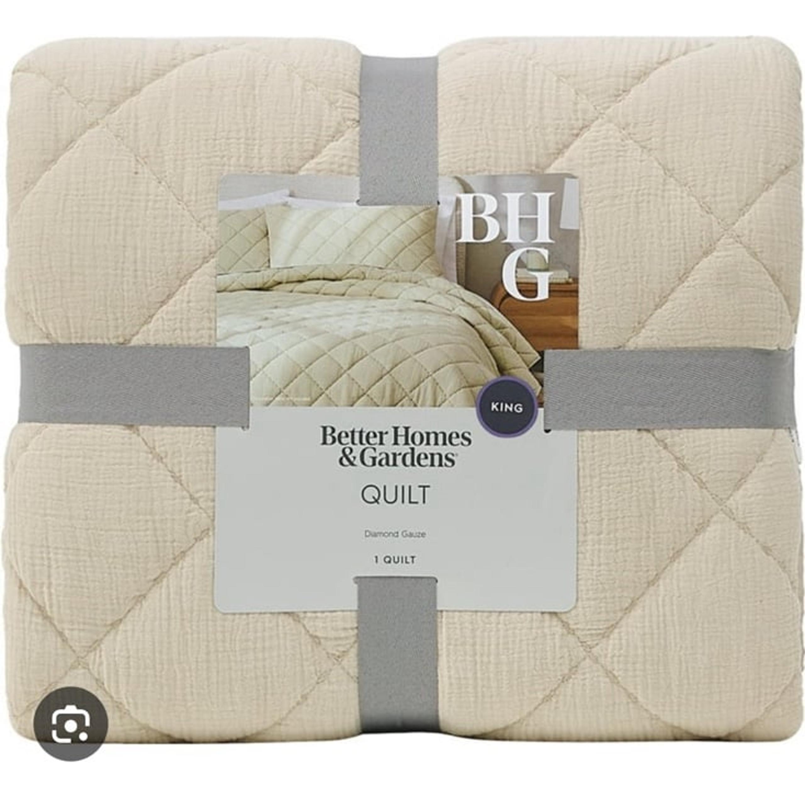 Better Homes & Gardens Papyrus Beige Diamond Gauze Quilt, Queen