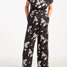 Ingrid & Isabel Adjustable Waist Maternity Jumpsuit Black Floral Size XS NWT
