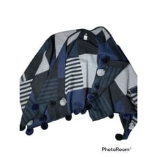 Echo Boutique Grometric print poncho