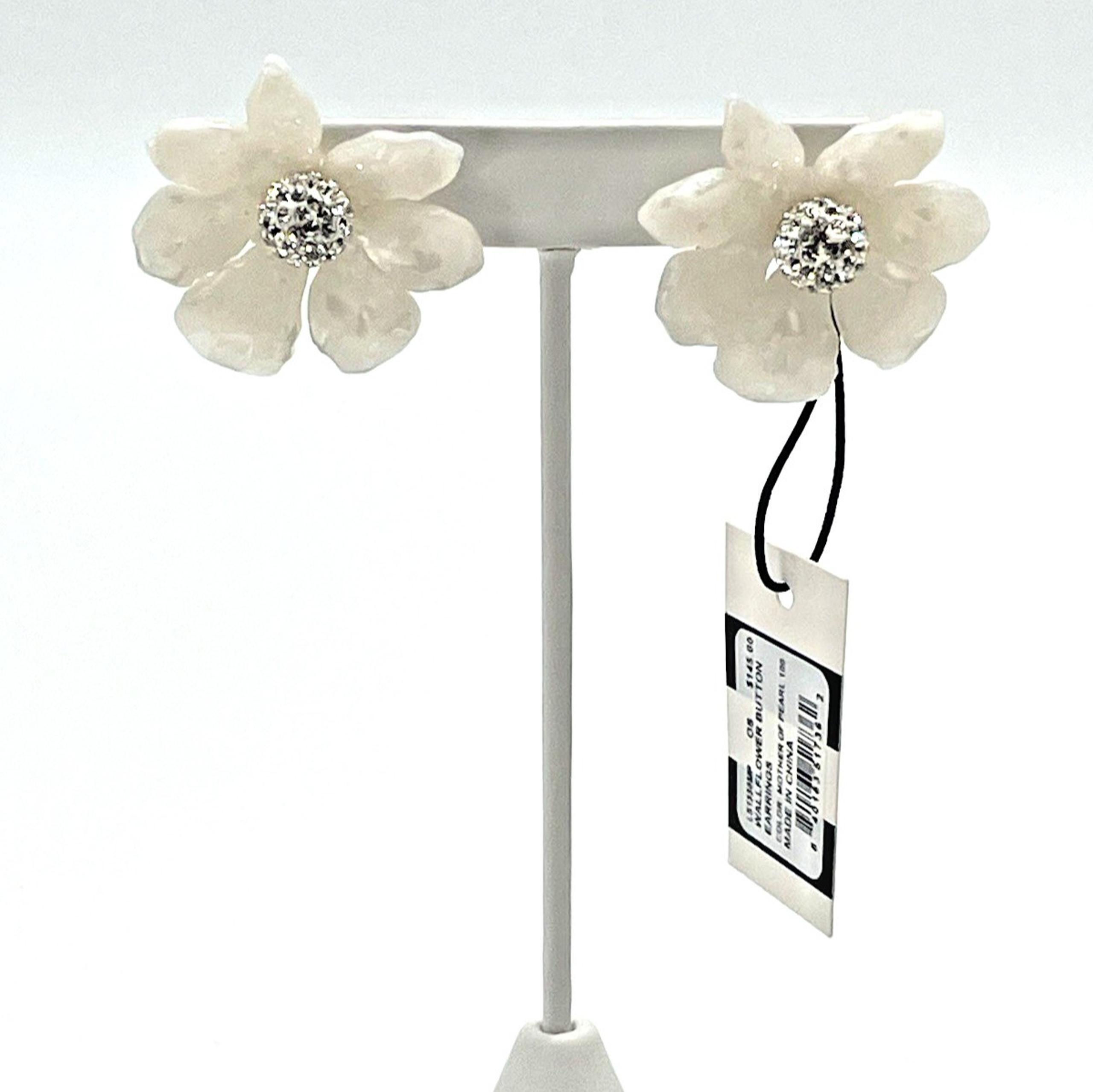 Lele Sadoughi Earrings Mother of Pearl Wallflower Button Pierced Earrings NWT