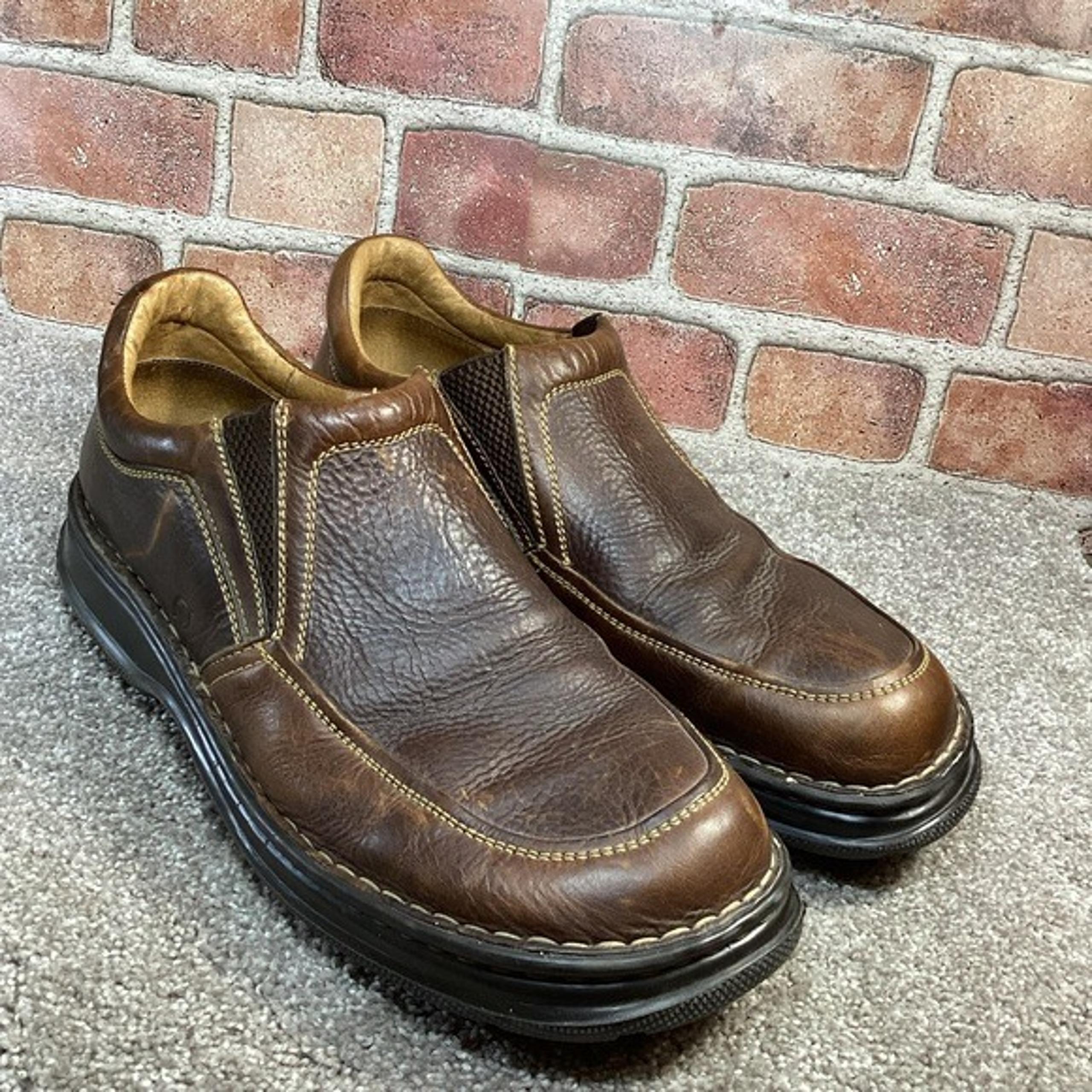 Born Men’s Blast II Brown Slip on Loafers size 12