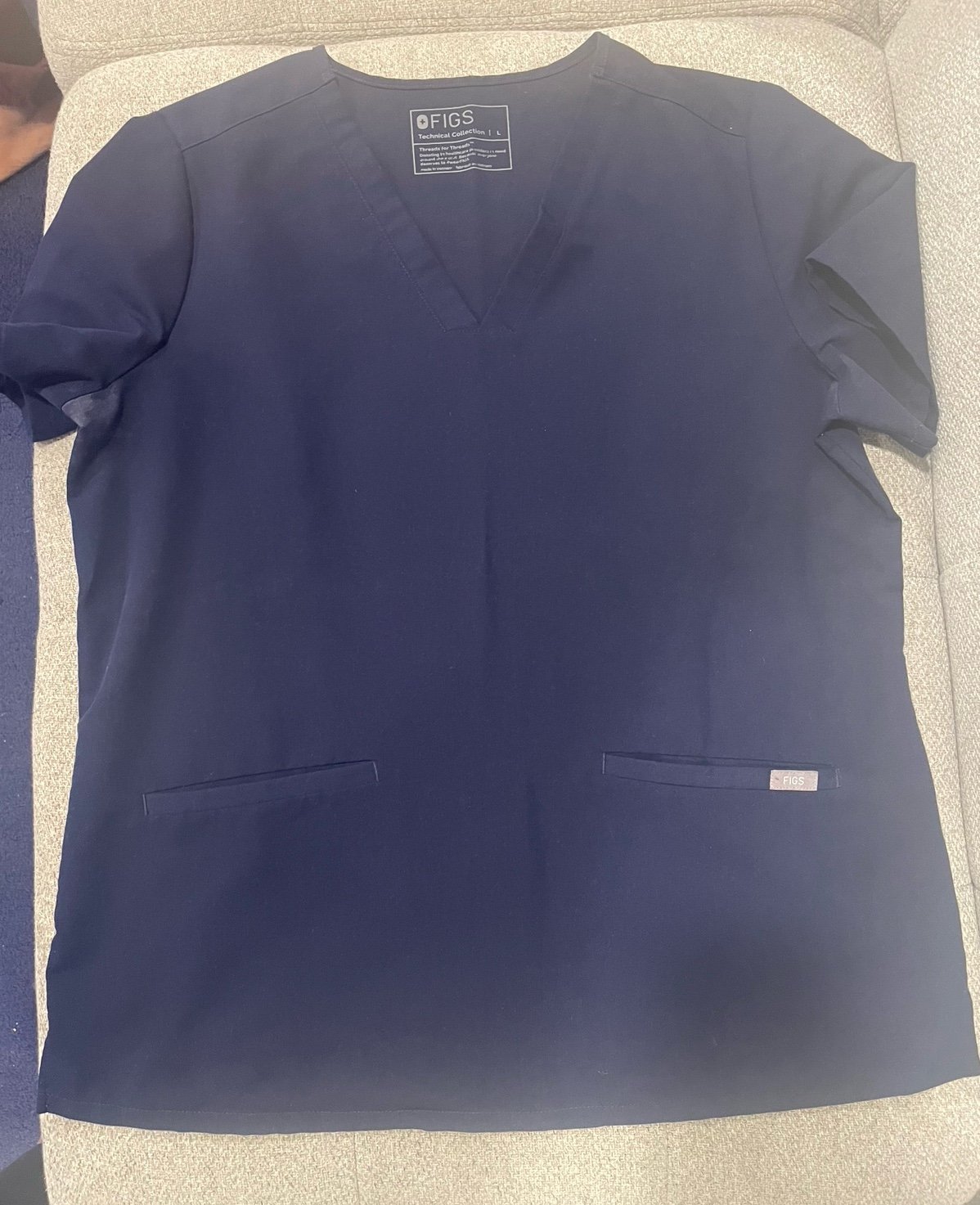 2** FIGS SCRUBS SETS
