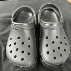 black Crocs size 8