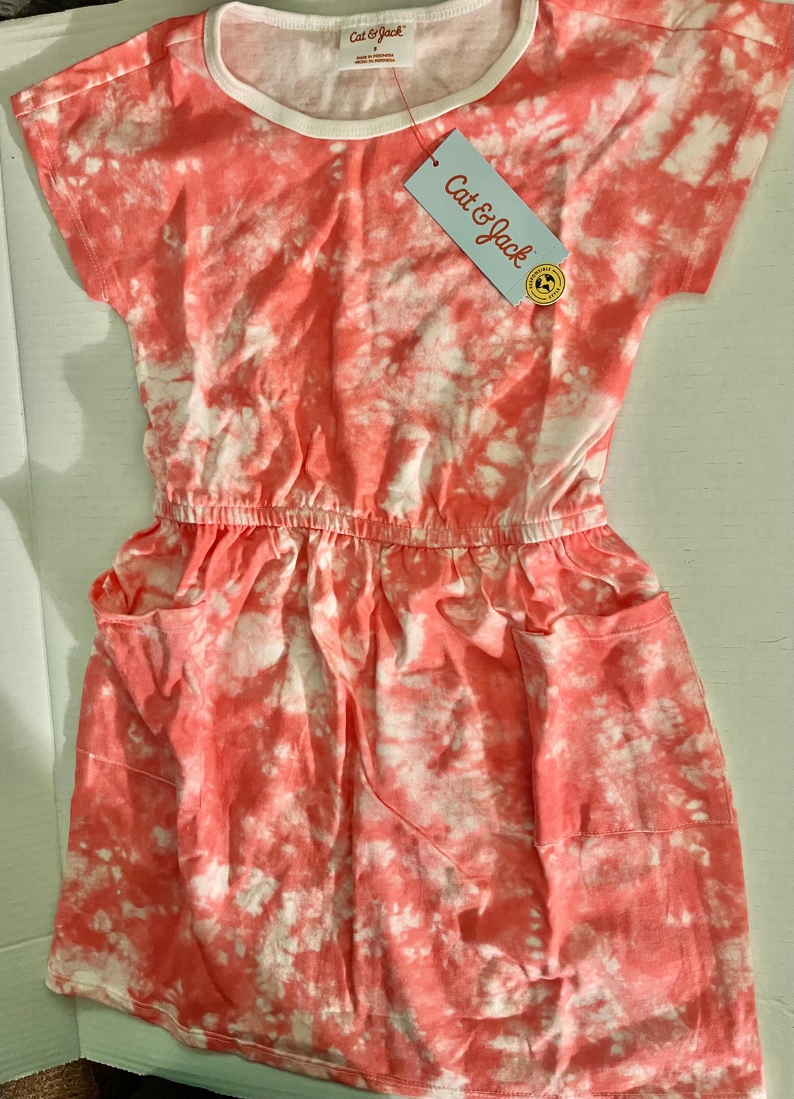 Girl’s Cat & Jack dress 5/6