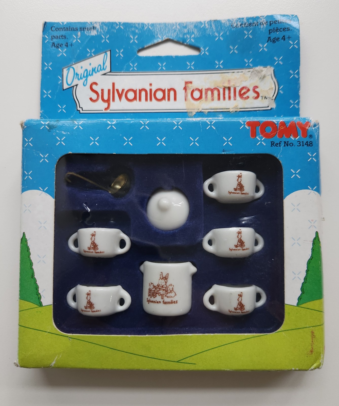 RARE Vtg Silvanian Families Tableware set