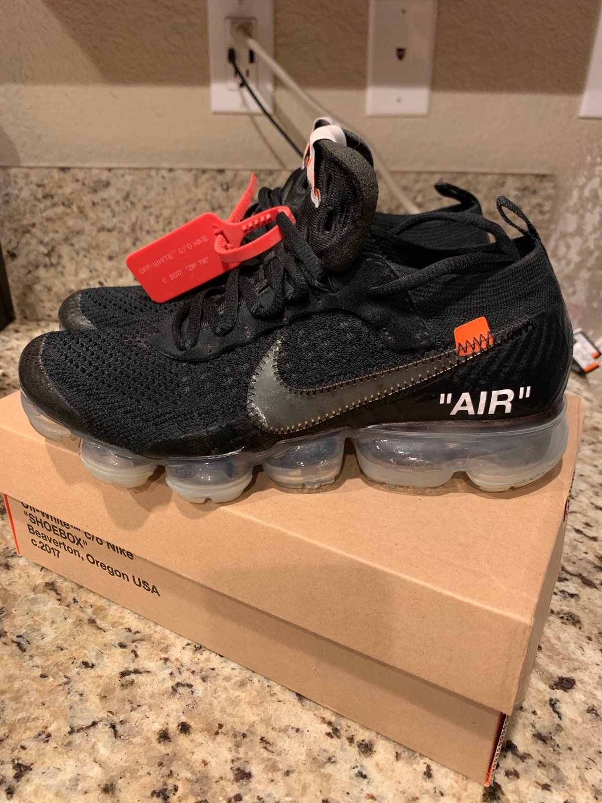 Nike OFF-WHITE x Air VaporMax