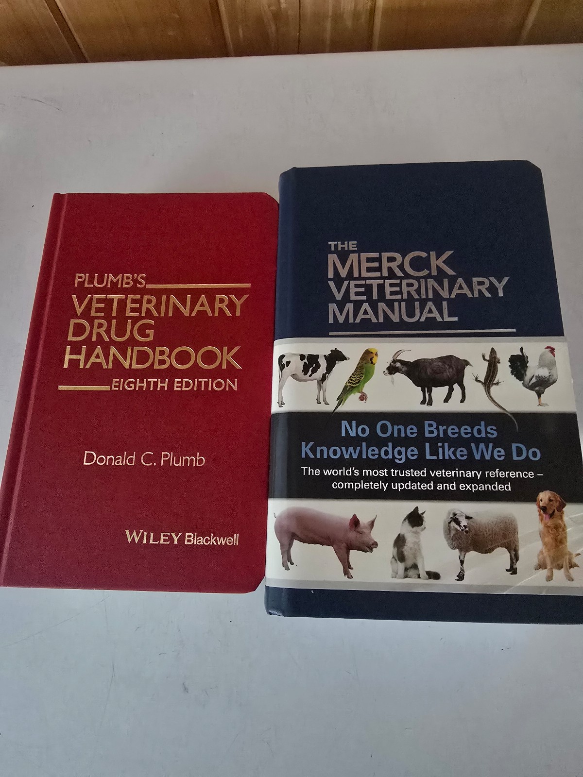 Veterinary manual/handbook