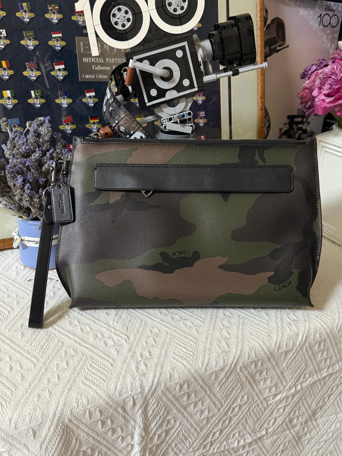 CARRYALL POUCH WITH CAMO PRINT (COACH F29127) DARK GREEN