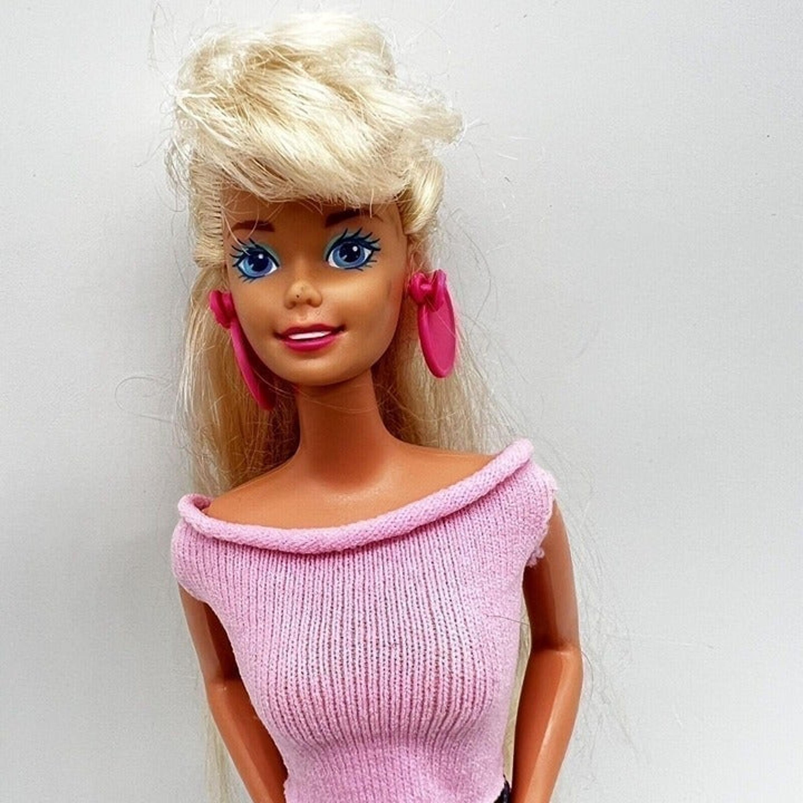 Mattell Barbie Doll Fashion Doll Caucasain Worh Clothes Toy Girl 1976