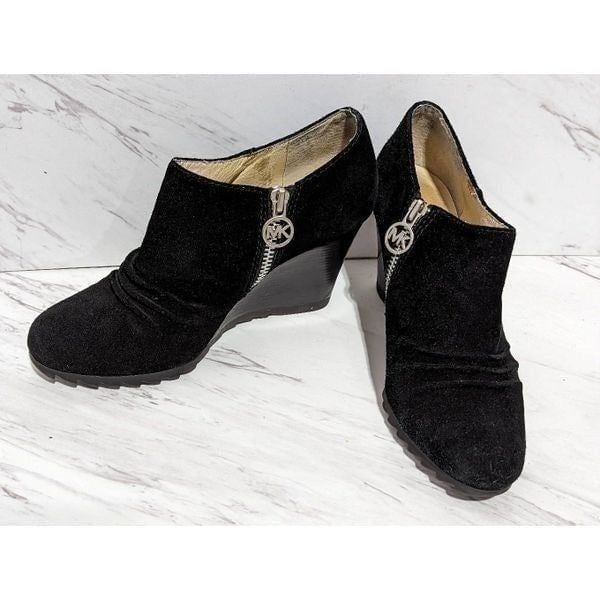 Michael Kors Norma Women's Black Zip Closure 3.5 Wedge Heel Suede Bootie Size 6