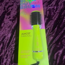 Blow dryer brush OBO