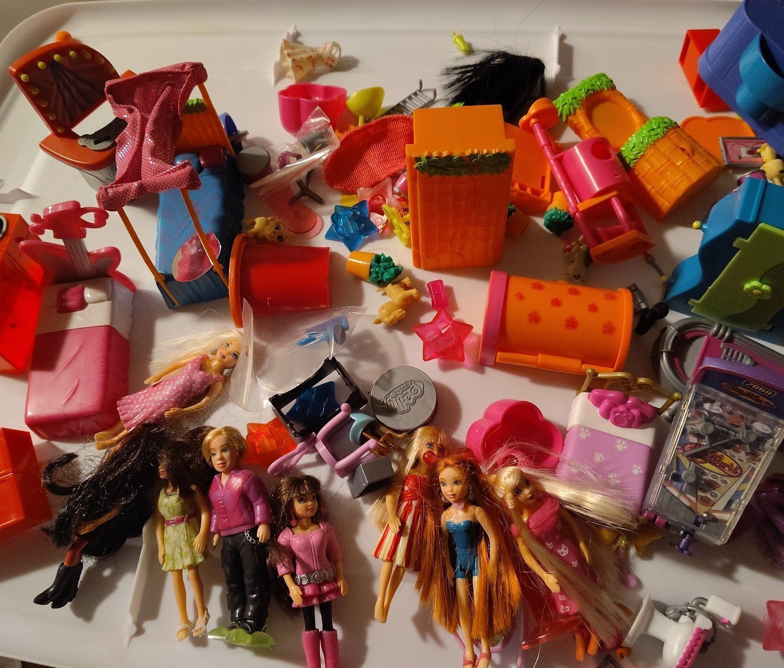Polly pocket furniture exclusive dolls Polly world Rare