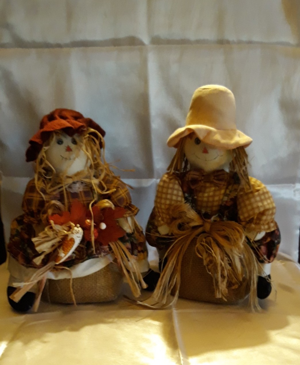 2 Adorable sandbag scarecrow decor for fall