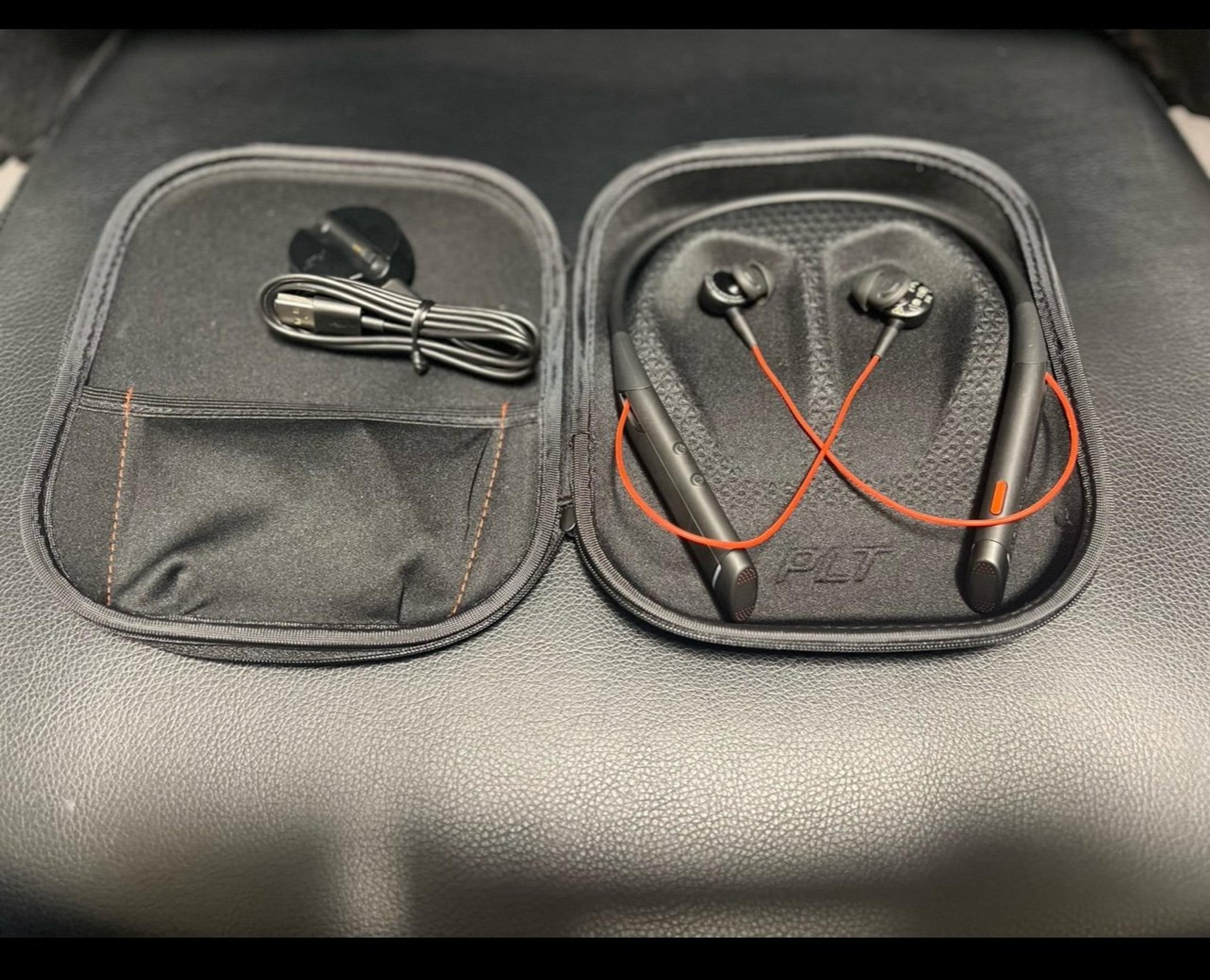 Plantronics voyager bluetooth wireless Headset