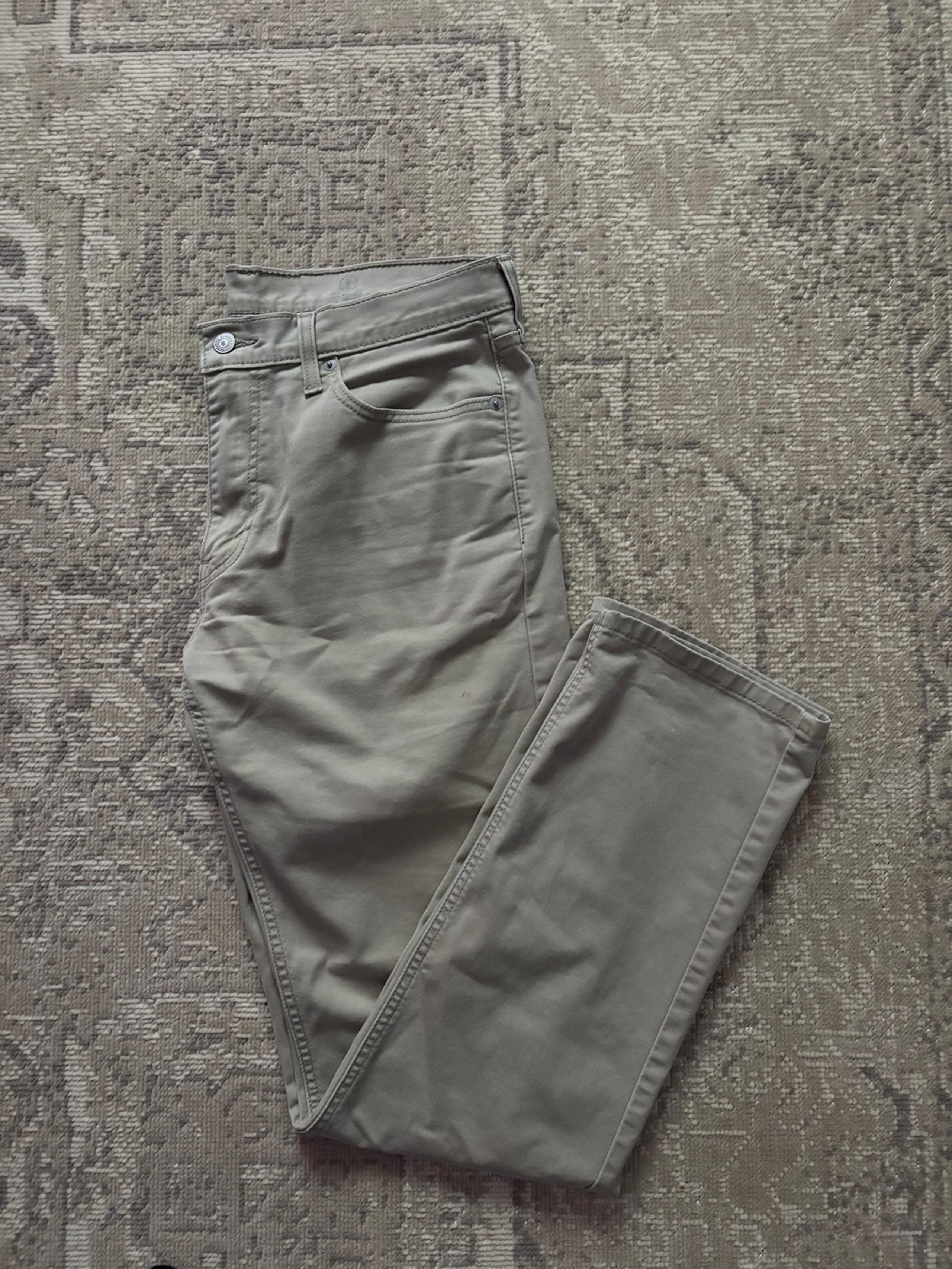 Levi's Pants