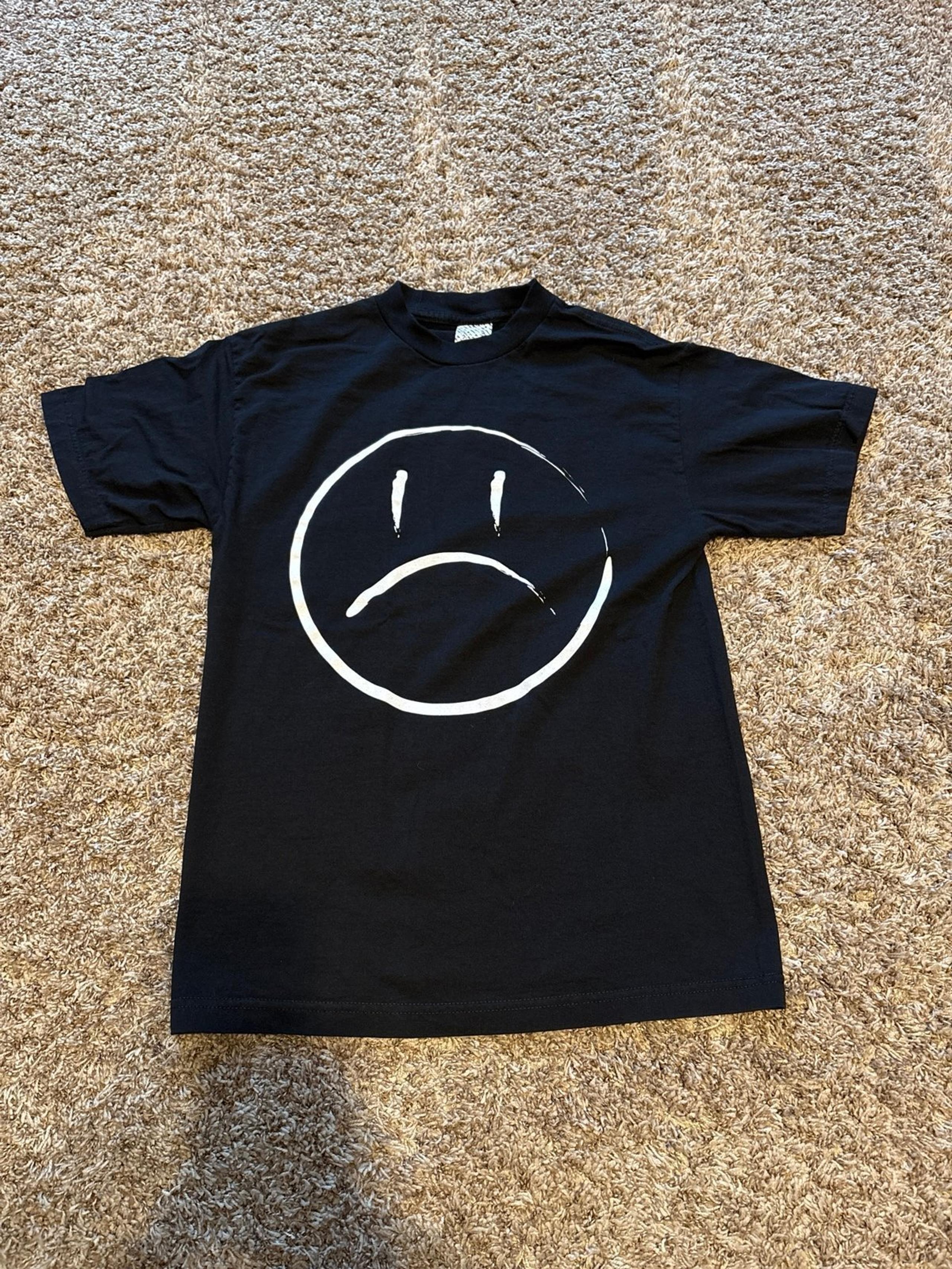 Rogue status sad face money shot shirt size medium