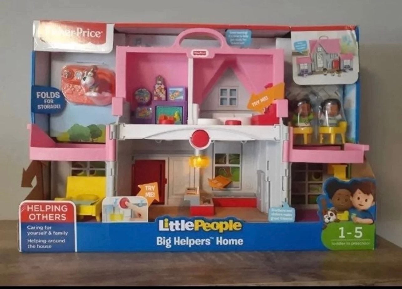NWT Little People doll house