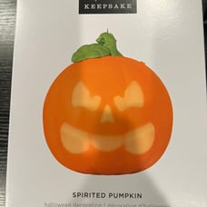 2024 HALLMARK KEEPSAKE HALLOWEEN ORNAMENT SPIRITED PUMPKIN MAGIC LIGHT & SOUND