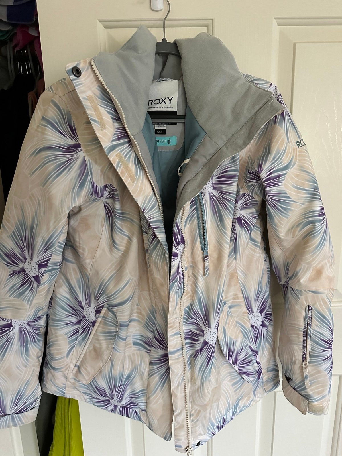 roxy ski jacket