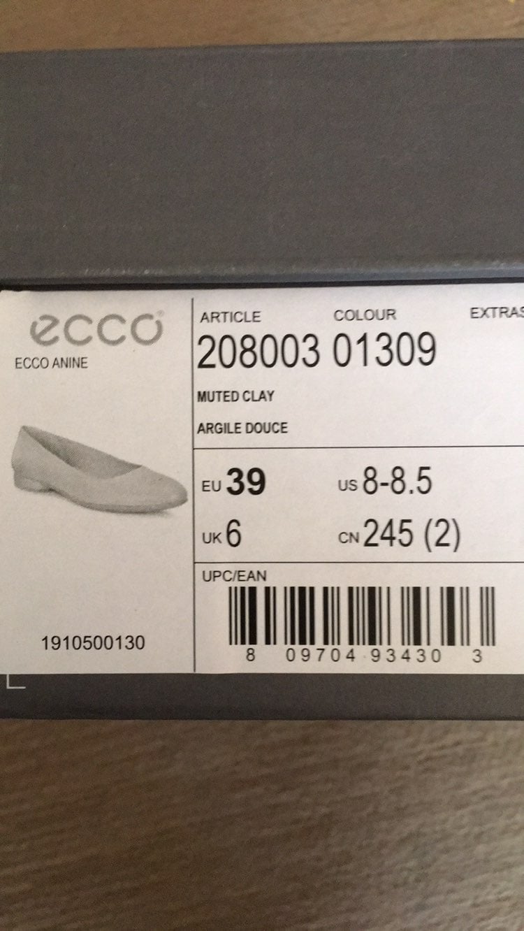 Ecco Nude Flats