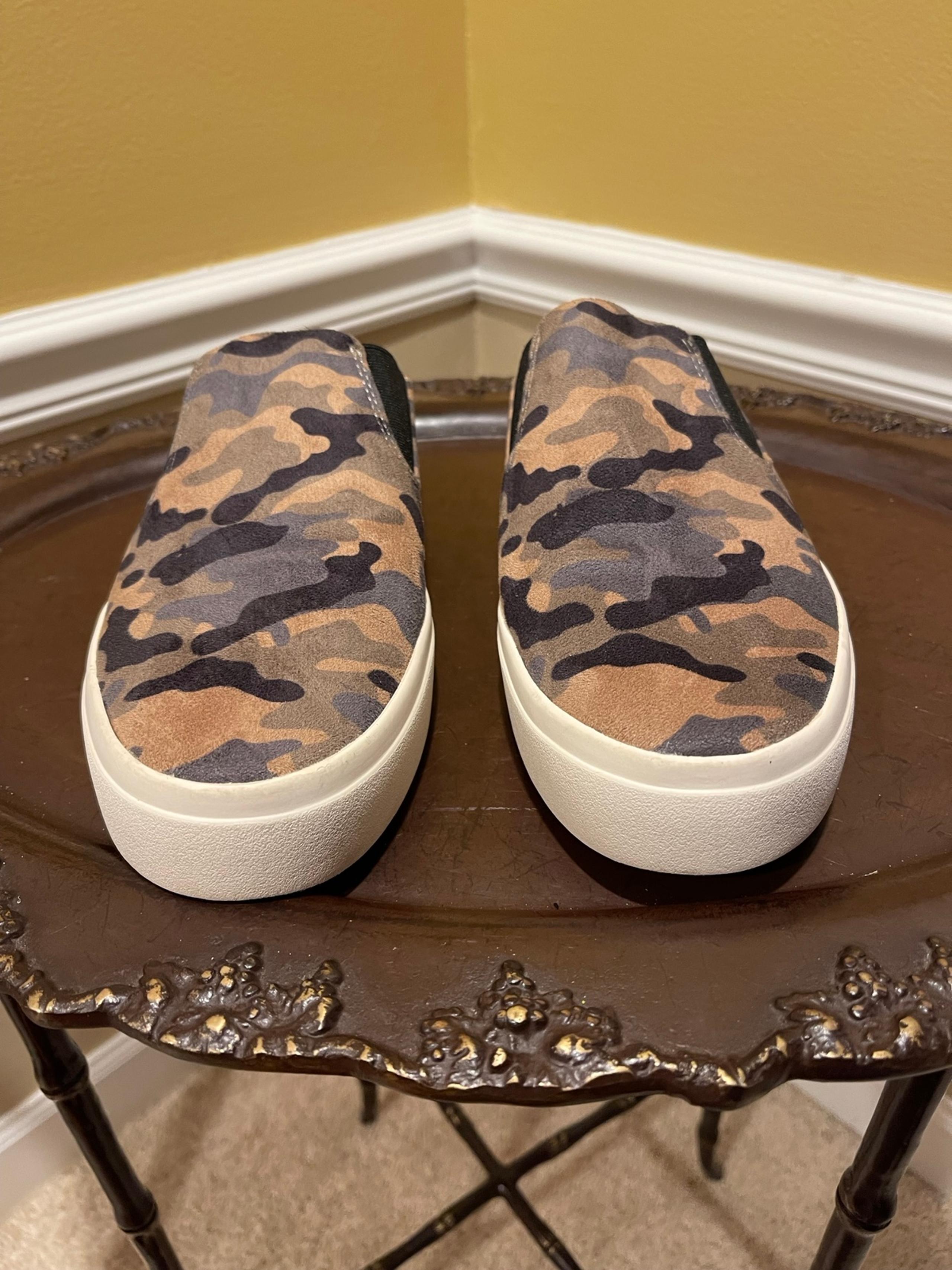 Women’s Lucky Brand Slip On Sneakers