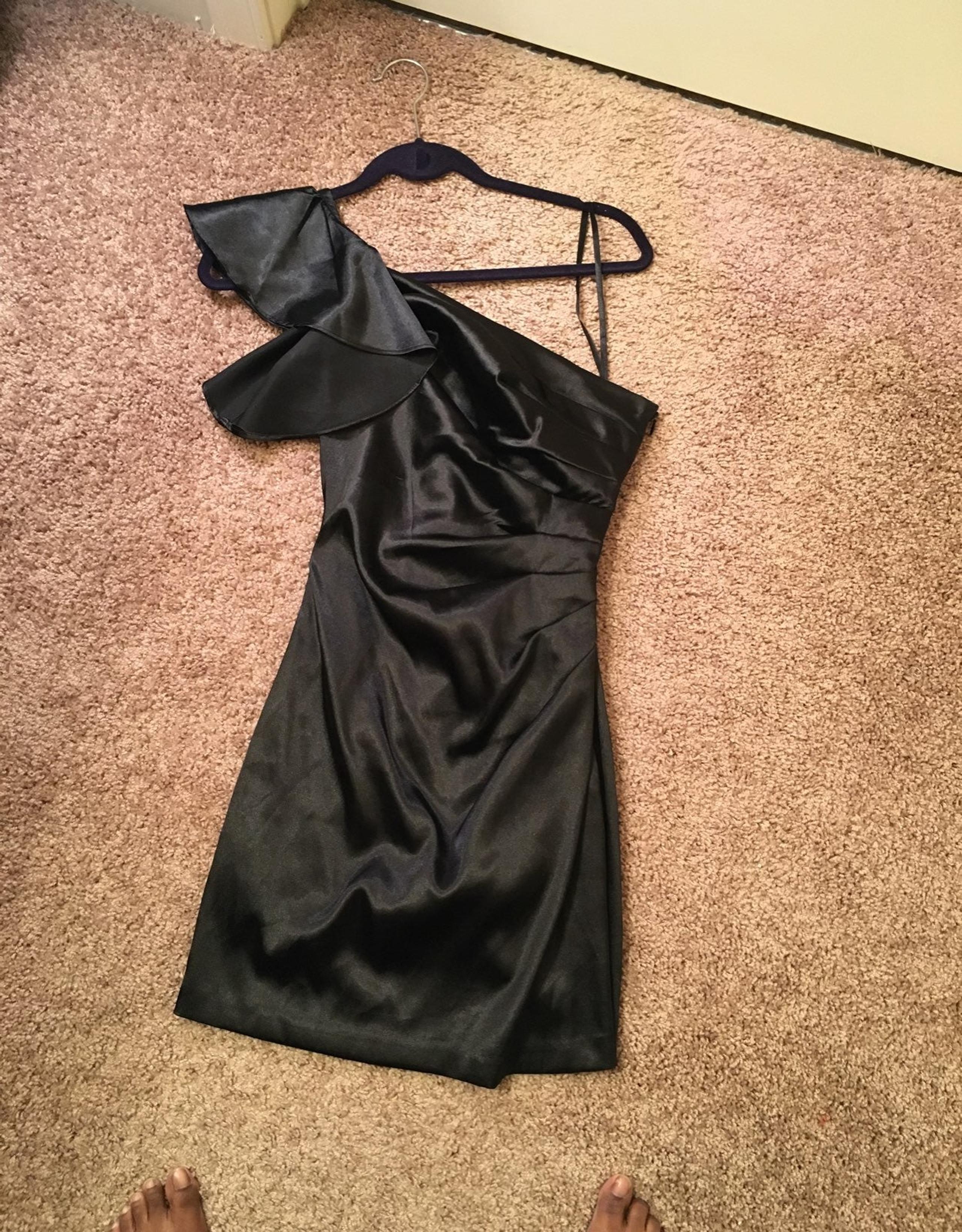 One-shoulder Dress
