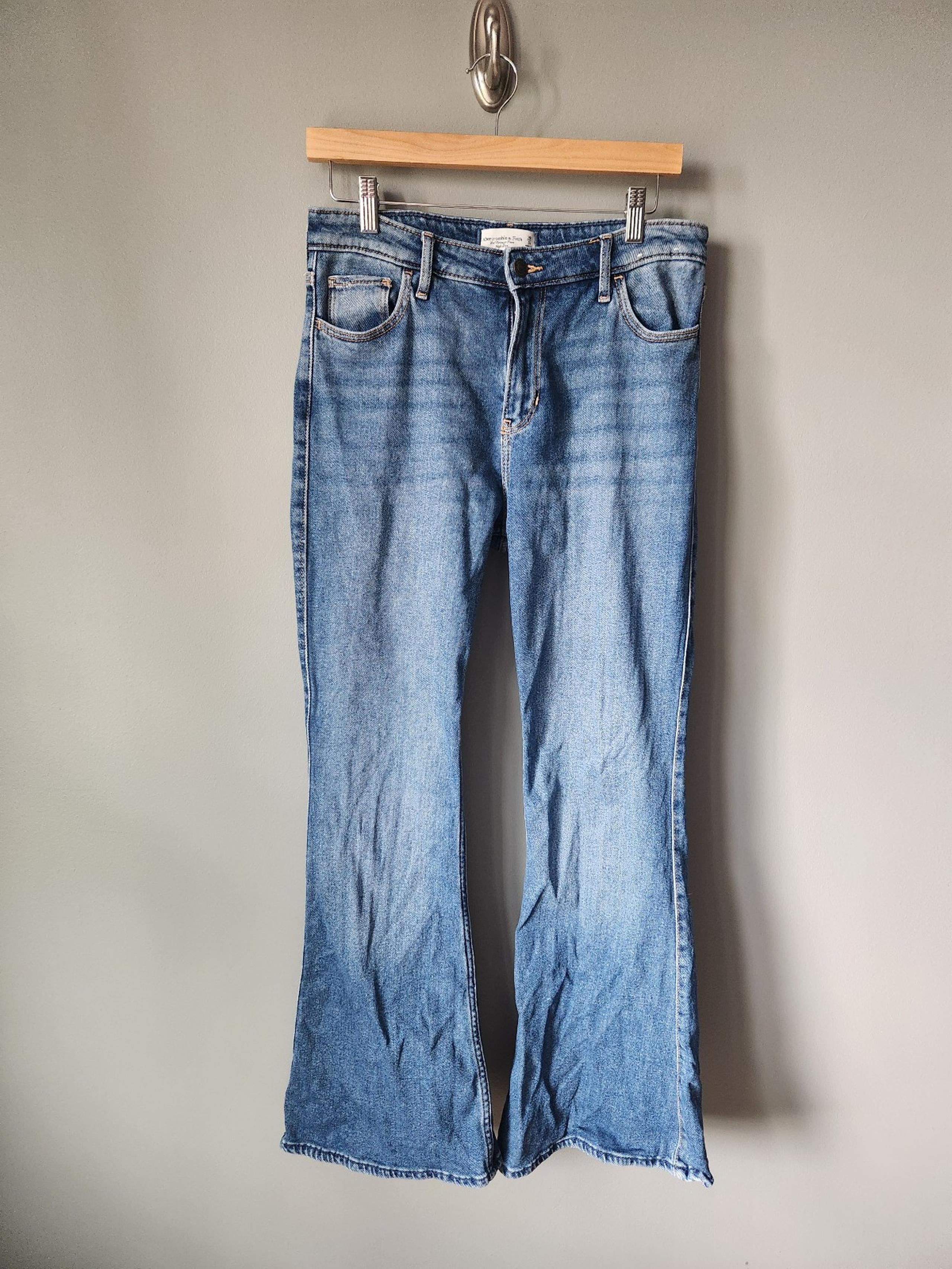 Abercrombie and Fitch The Vintage Flare High Rise Jeans Size 29/8R