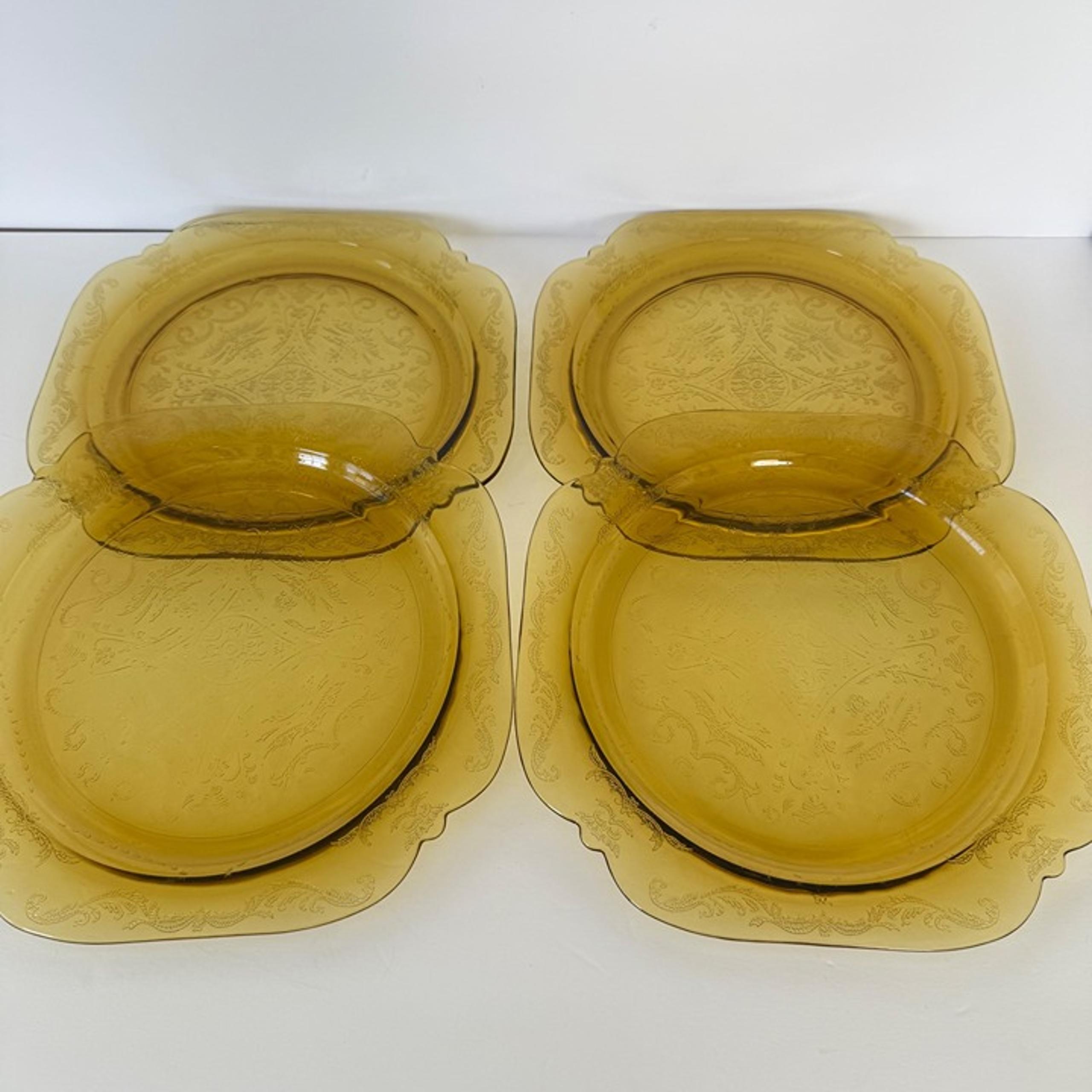 Vtg Federal Glass Dinner Plates 1976 Embossed Floral Square Scalloped Edges