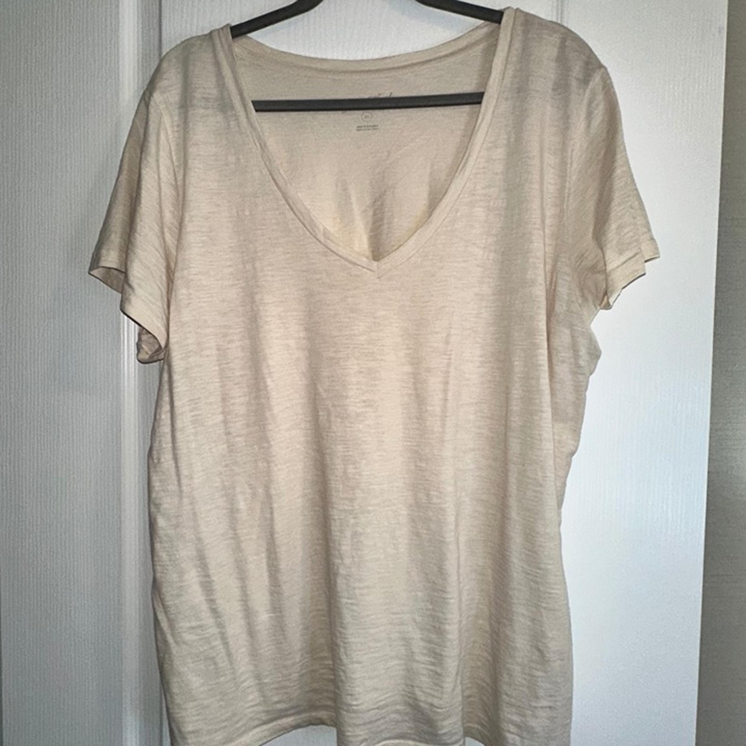 Universal Thread t-shirt