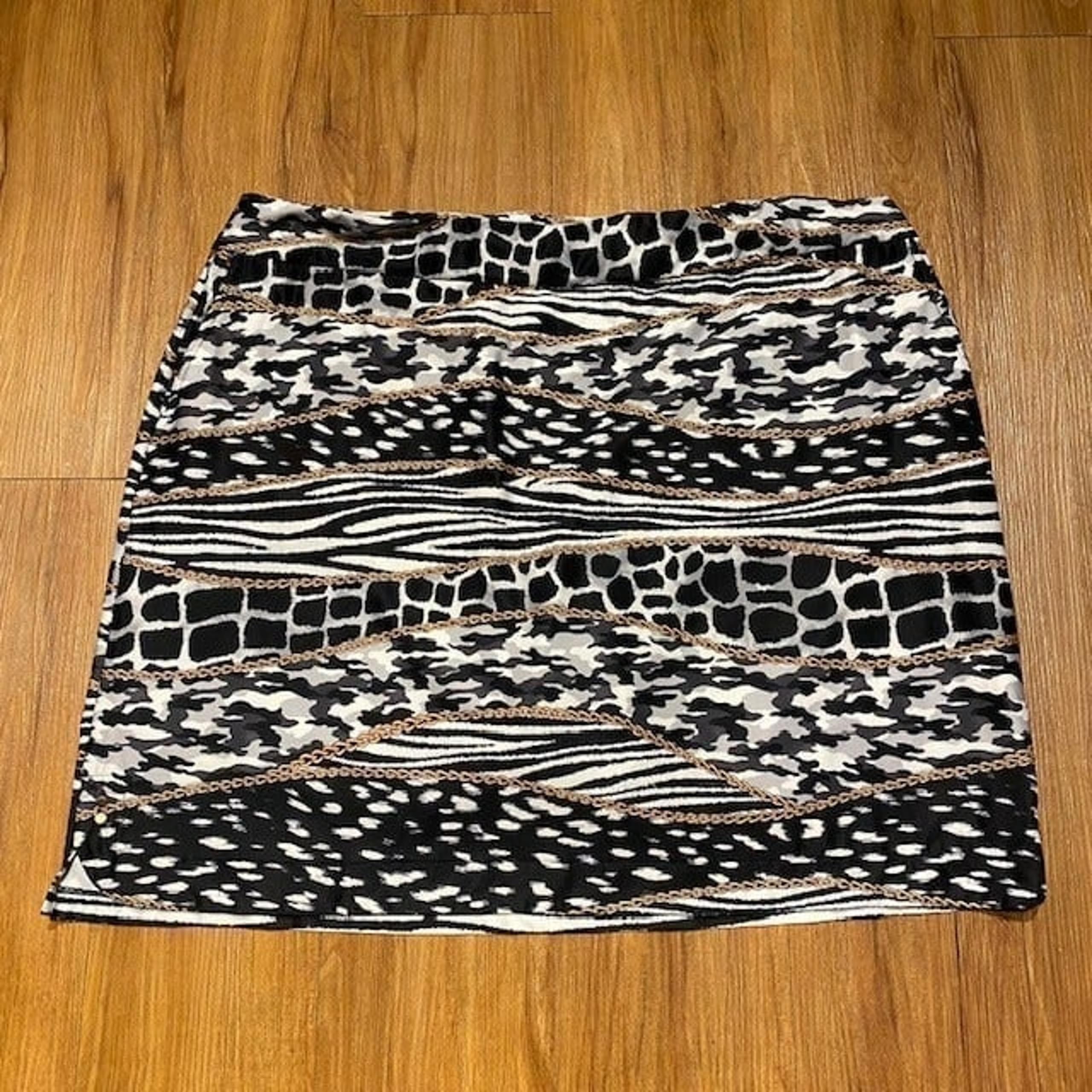 EP Pro Women 2XL Skort Black & White Animal Print Gold Chain Link Pull-on