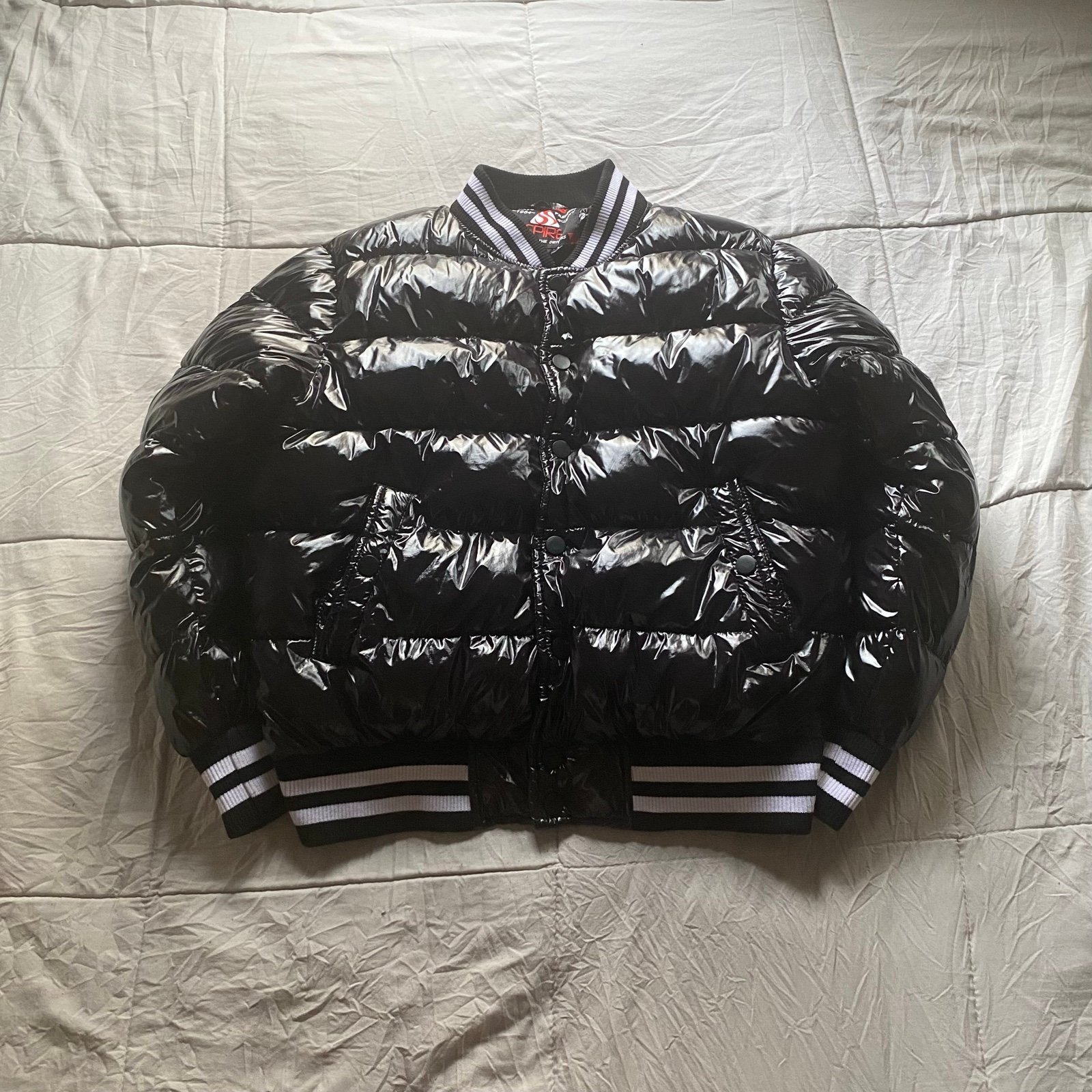 NEW High Quality Men’s/Women’s Puffer Jacket - Size Small