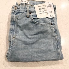 NWT Abercrombie ultra high rise 90s straight 6 long