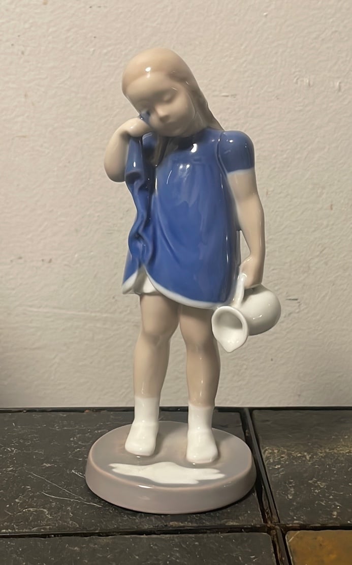 Bing & Grondahl Denmark Figurine#2246 “Spilt Milk”