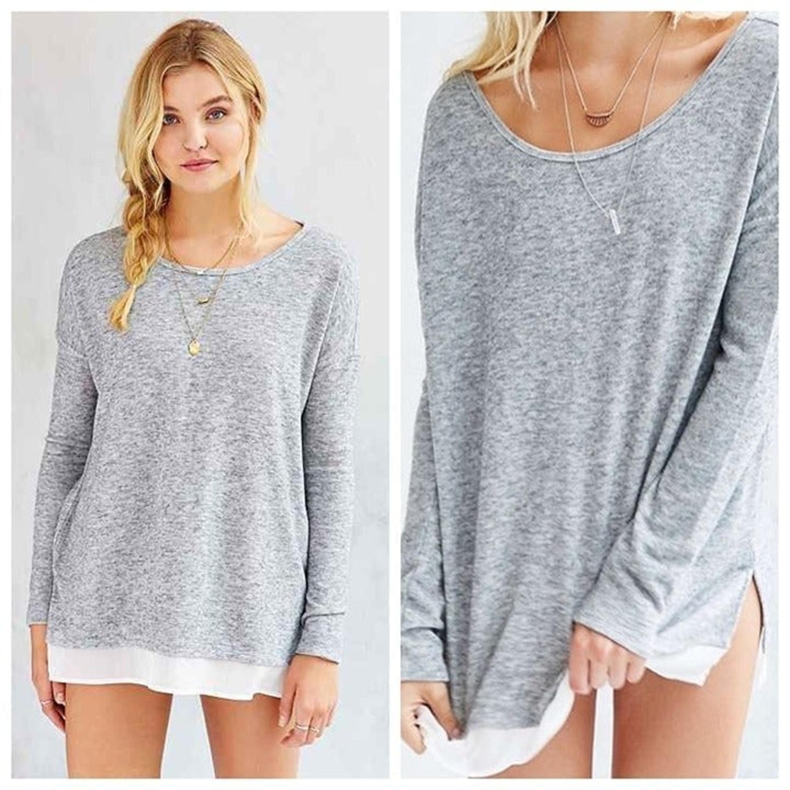 Urban Outfitters XS Silence + Noise Gray Knit Chiffon Hem Slouchy Hannah Sweater