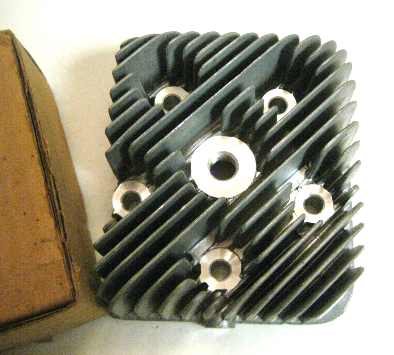 CCW KEC 400 ENGINE TWIN RIGHT CYLINDER HEAD PART NUMBER 38000340