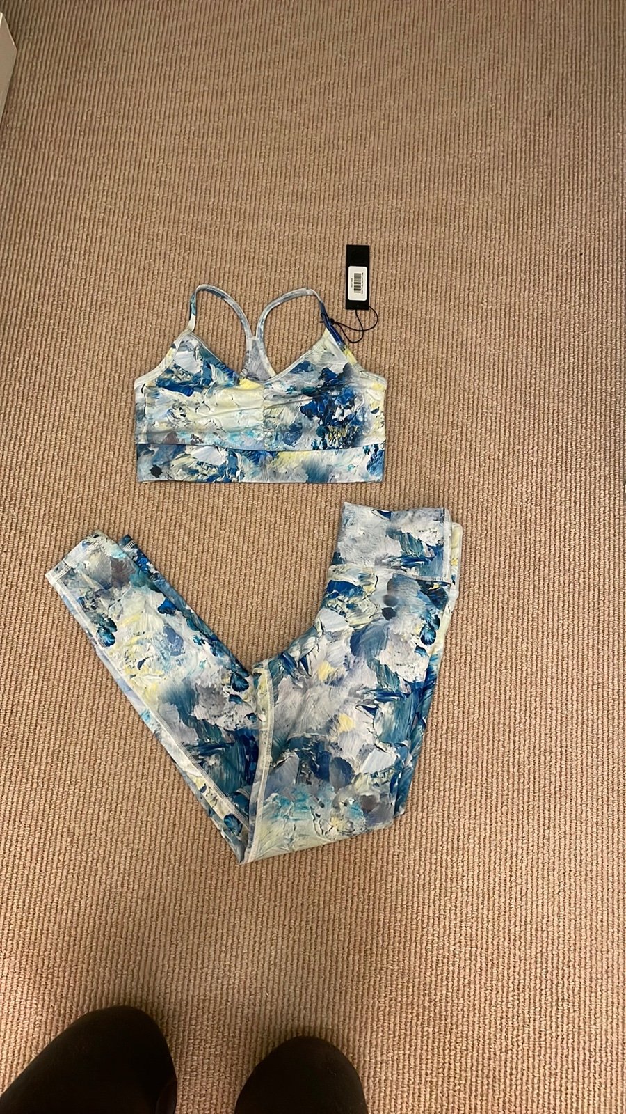 Savvi watercolor pattern leggings/bra set - NWT