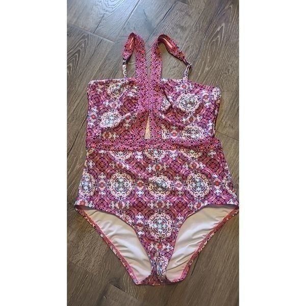 Laundry by Shelli Segal Boho Haulter One Piece Bathingsuit Women's Size Large