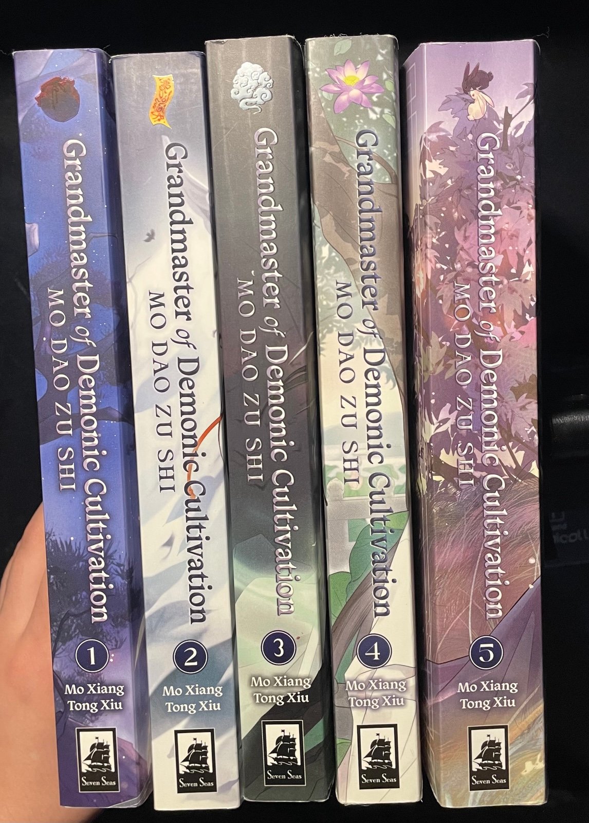 Grandmaster of Demonic Cultivation (Mo Dao Zu Shi) Novel (Vol. 1-5)
