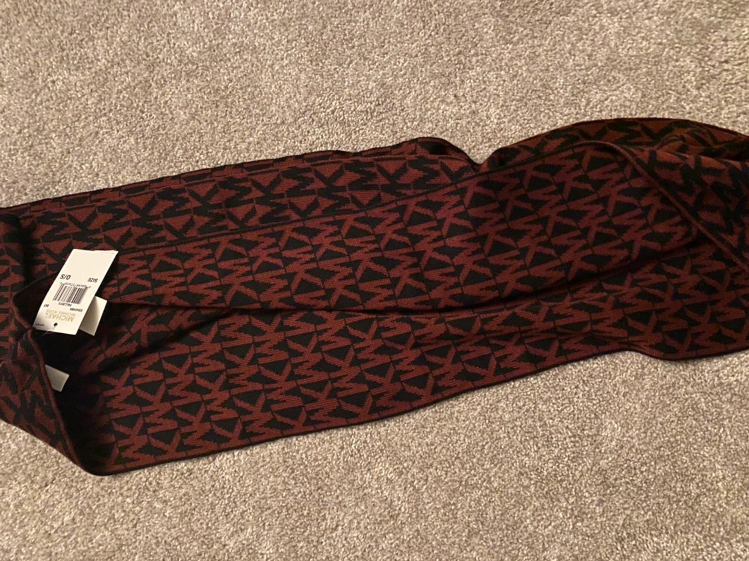 Michael kors scarf