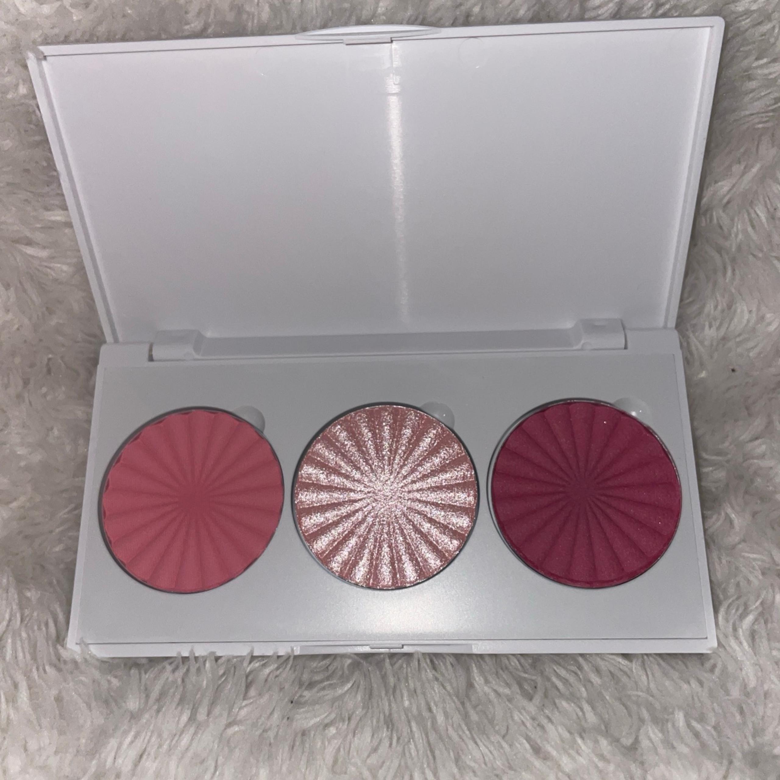 OFRA Midi Palette Blossom Blush-3 Pan Blush & Highlighter NIB