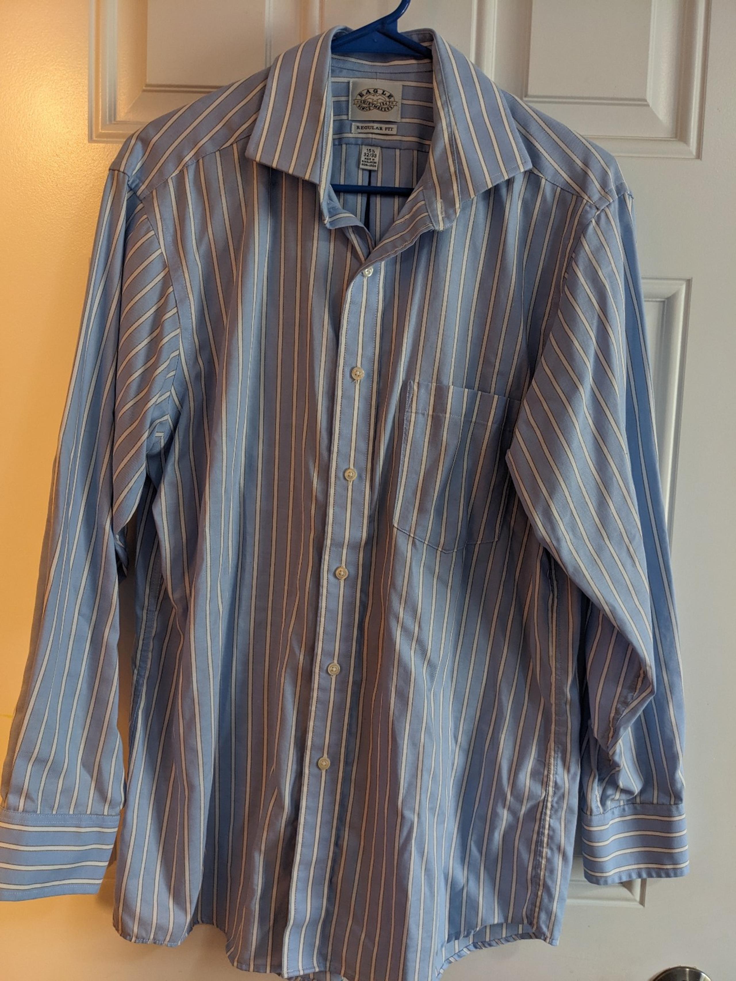 Men's button dress shirt