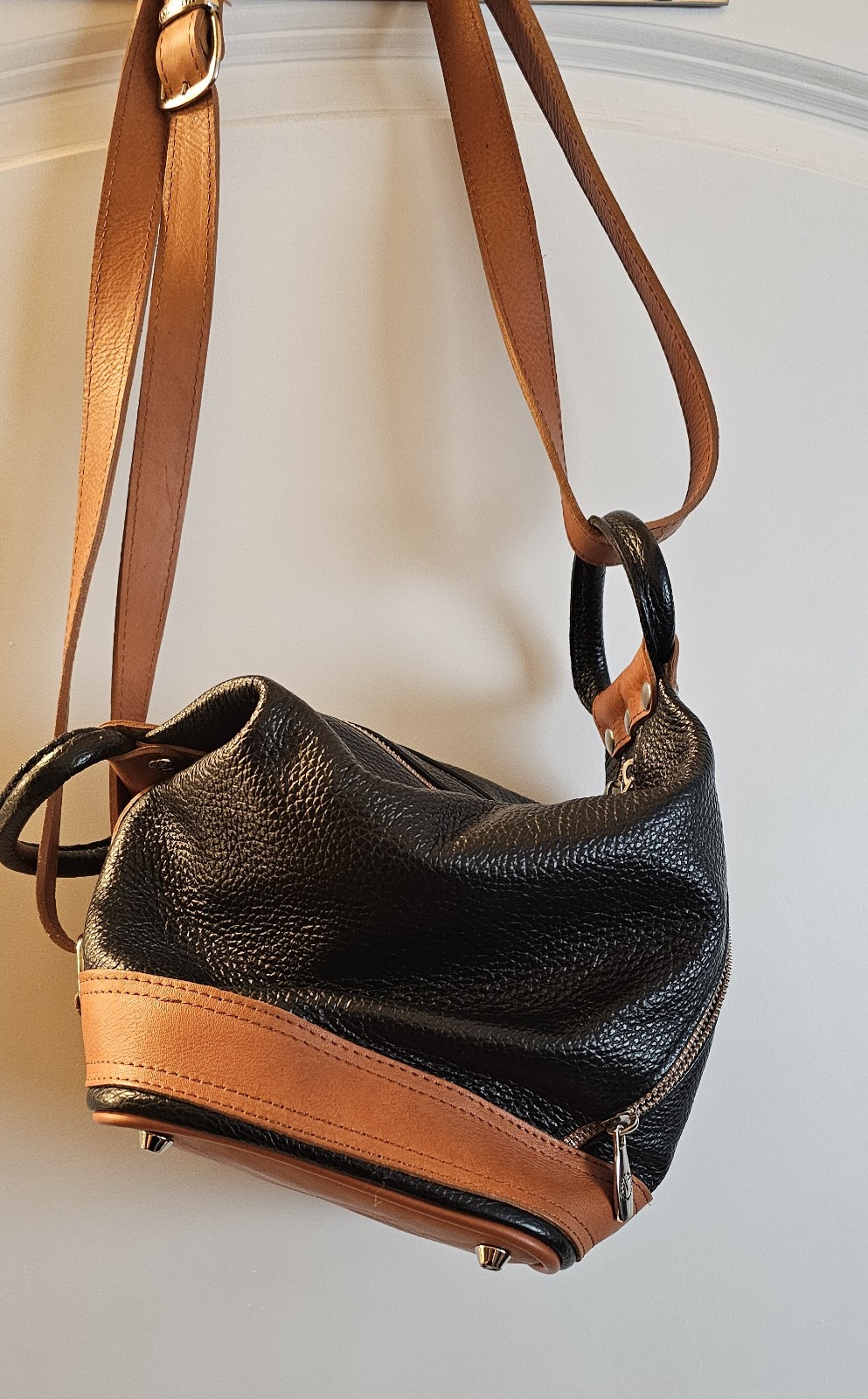 VALENTINA Convertible Backpack Hand Bag Black & Brown Real Leather MADE IN ITALY