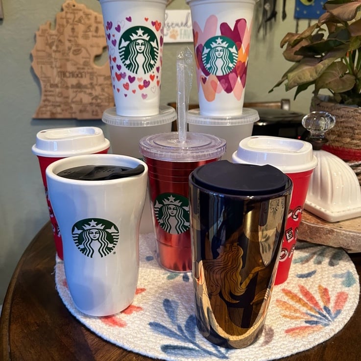 7 Starbucks Drinkware bundle