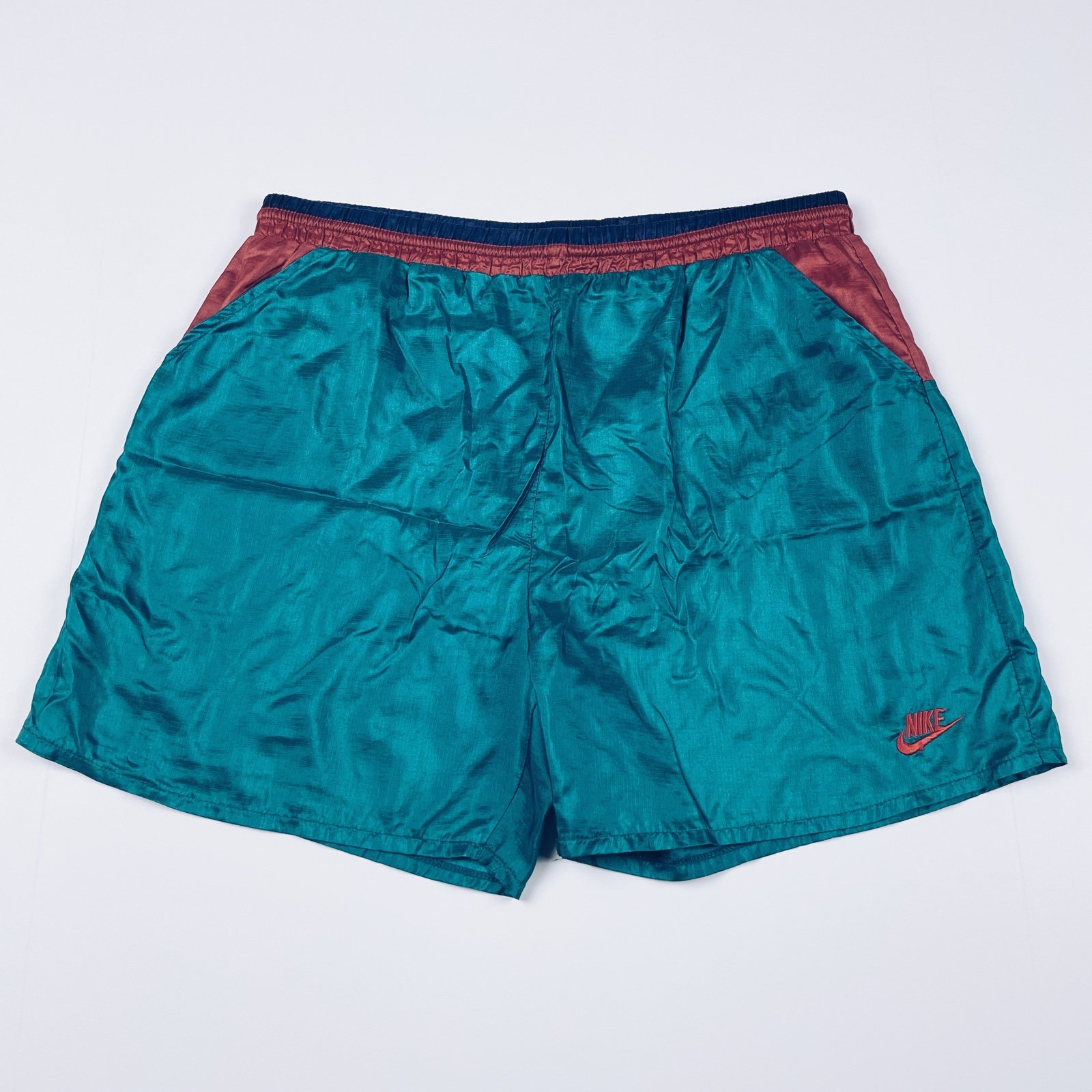 VINTAGE 90s Nike Men’s Cross Training Color-block Teal Nylon Athletic Shorts