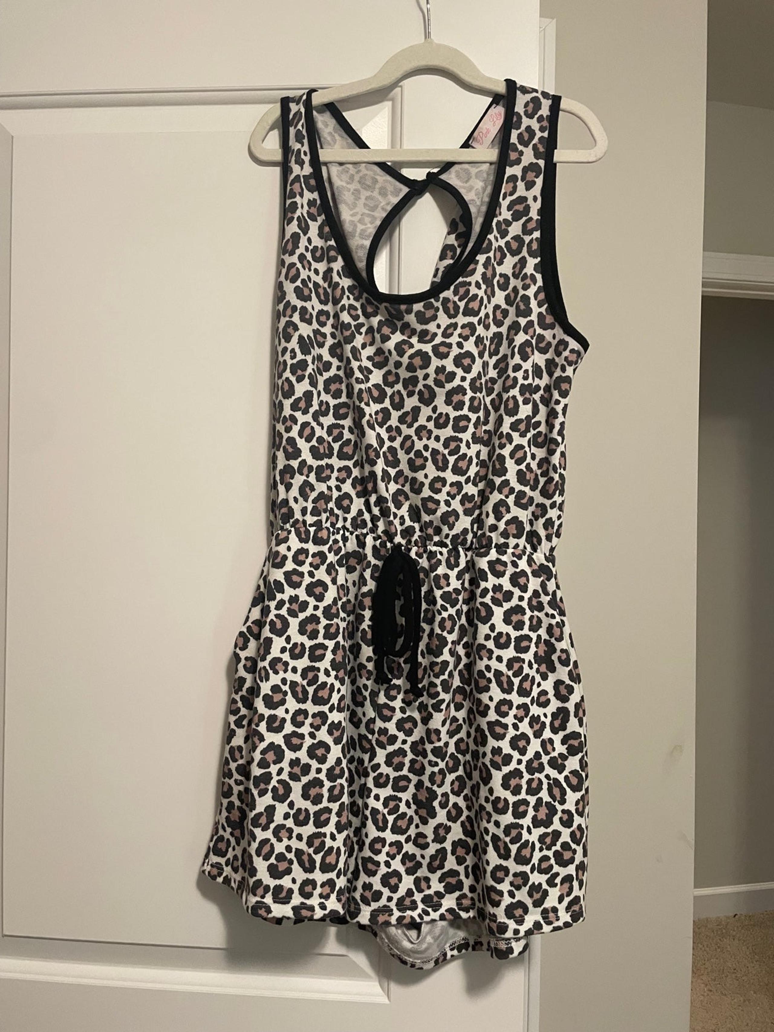 Women’s leopard print romper pink lily M