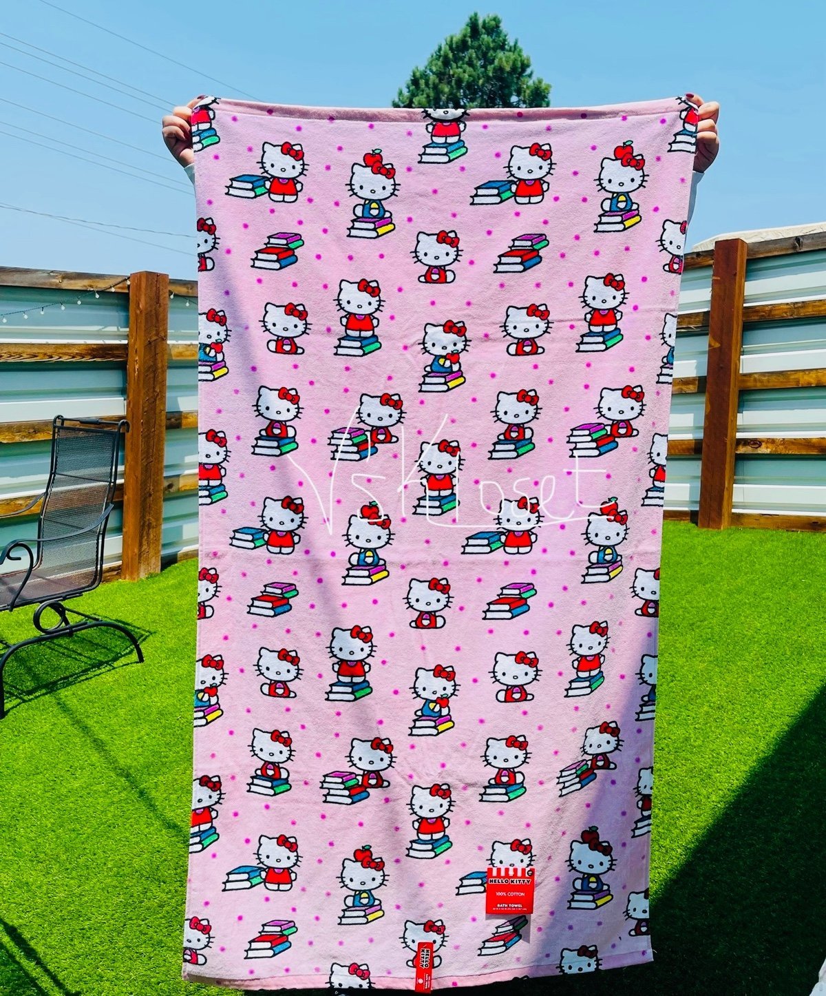 ❤️Hello Kitty XL Towel❤️