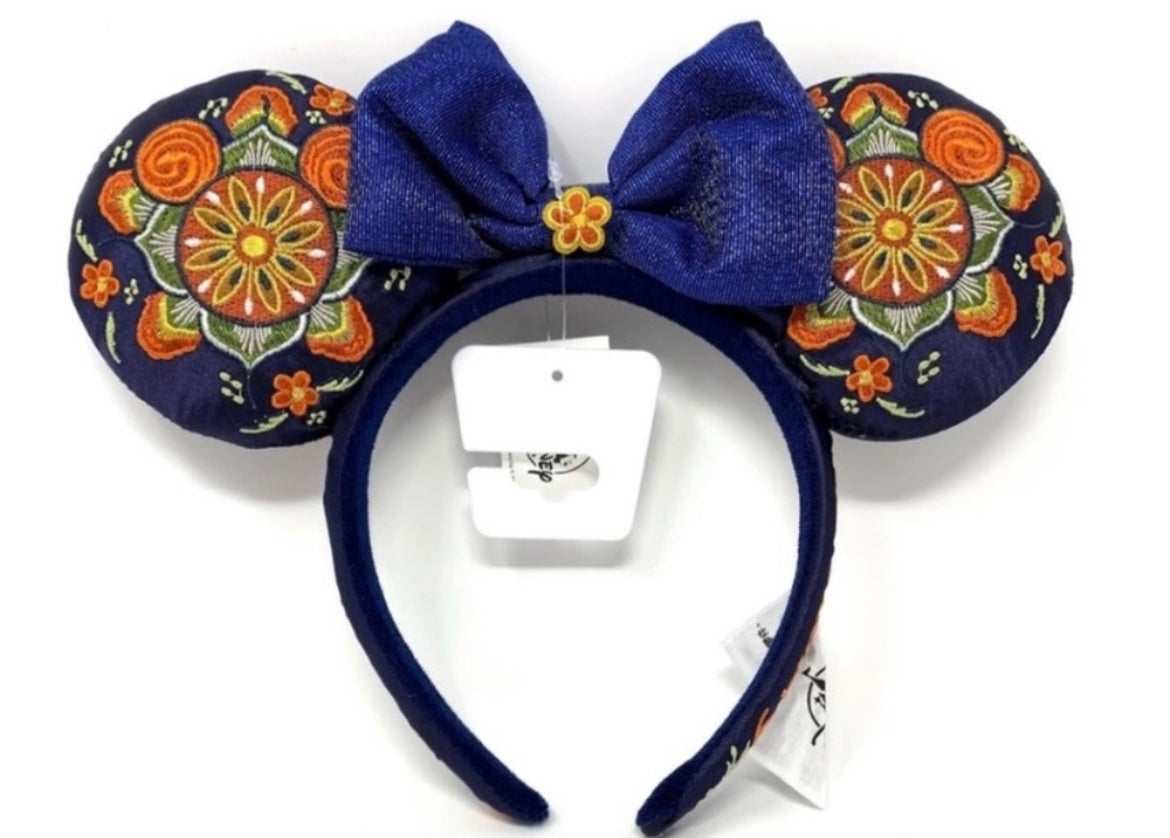 Epcot Norway Pavilion Disney Parks Ears NWT Rosemaling Pattern