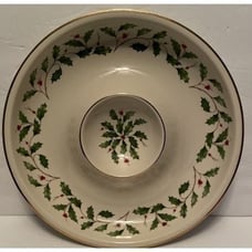 Lenox Dimension Holiday Collection Chip & Dip Plate Holly Berry 12 Gold Rim